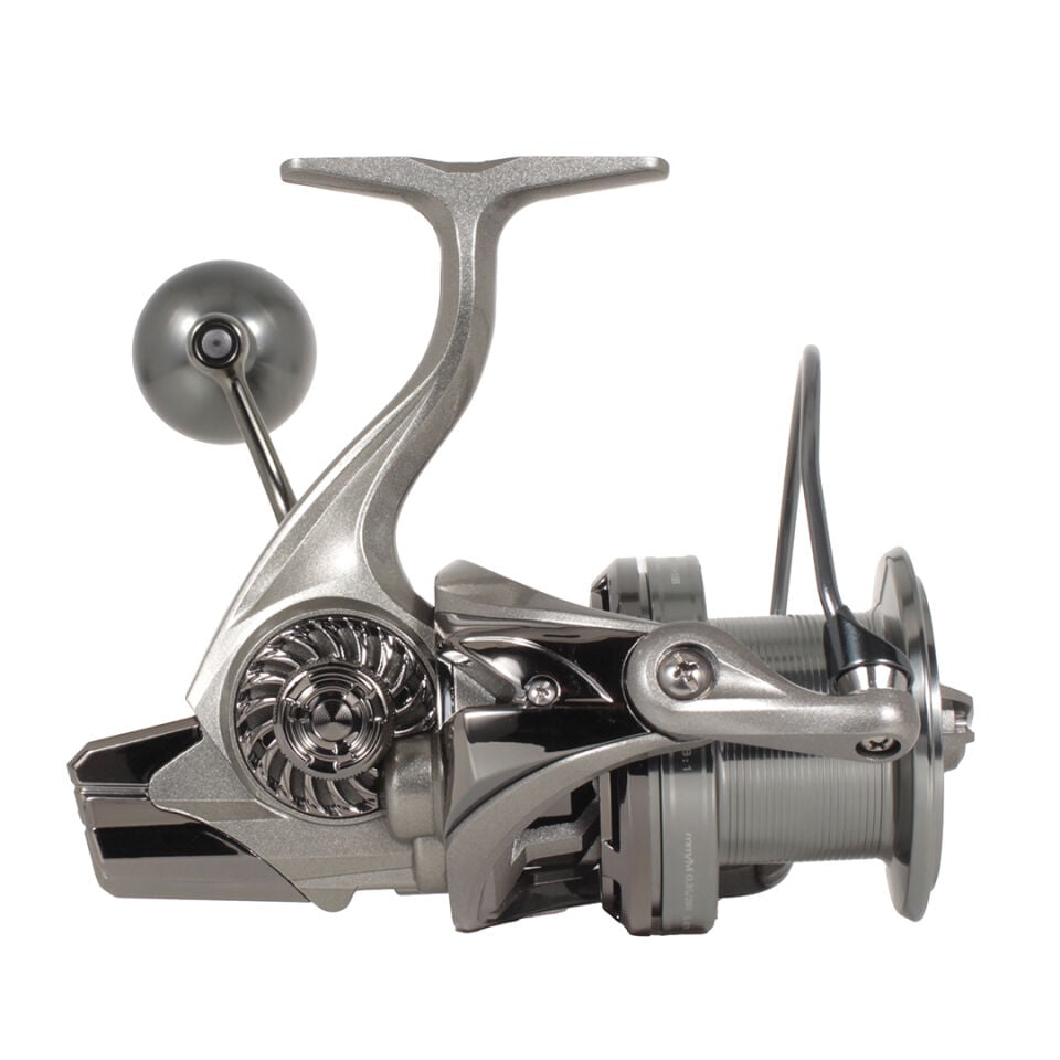 Ryuji Momentum 6000 Siver 11+1 BB Surf Makinesi